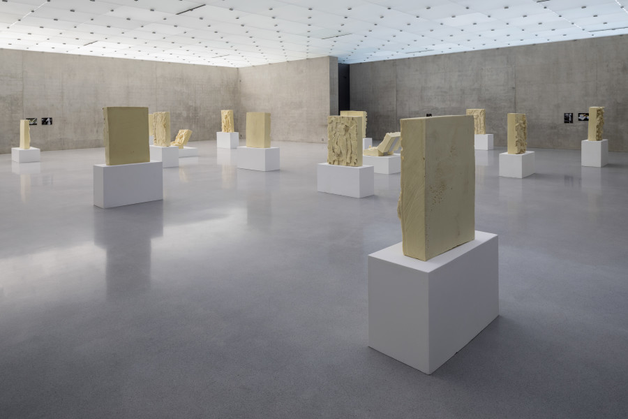 Peter Fischli Installation view, second floor, Kunsthaus Bregenz, 2020 Reliefs (Monkeys), 2019 Photo: Markus Tretter Courtesy of the artist © Peter Fischli, Kunsthaus Bregenz