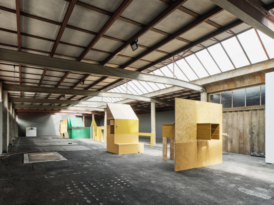 Patricia Bucher «as thick as thieves (Jede Wand ist eine Tür)» | Ausstellungsansicht 2021 | Foto: Ladina Bischof