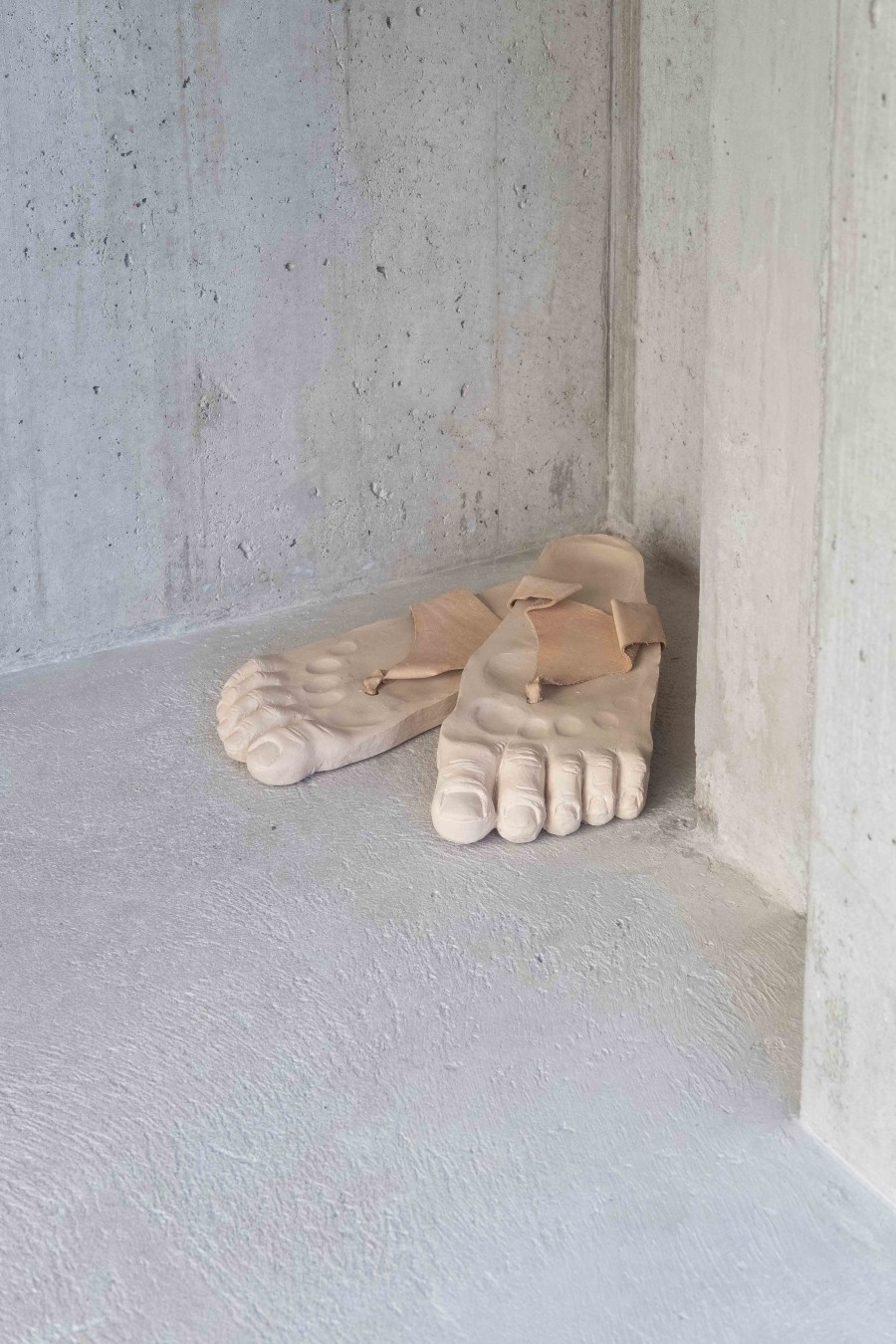 Installation view, WELCOME STRANGER, Lemme, 2022. Photo credit: Romain Iannone