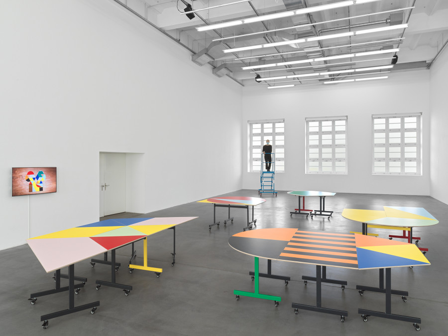 Amalia Pica, Round table (and other forms), Installation view Museum Haus Konstruktiv, 2020. Photo: Stefan Altenburger. Courtesy: the artist, König Galerie, Berlin, and Herald St, London.