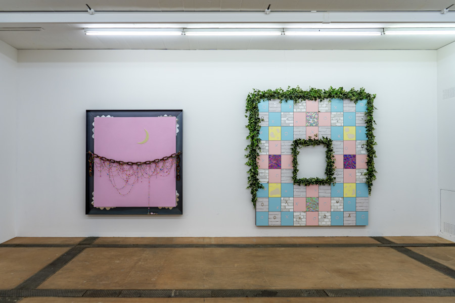 Exhibition view of dreamstime by Sarah Benslimane at Centre d’Art Contemporain Genève (15.10.2022‒08.01.2023).  © Centre d’Art Contemporain Genève. Photo : Julien Girard