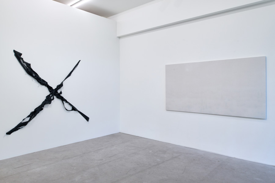 Exhibition view, Feelings of the Season, Galerie Urs Meile, 2022-2023.