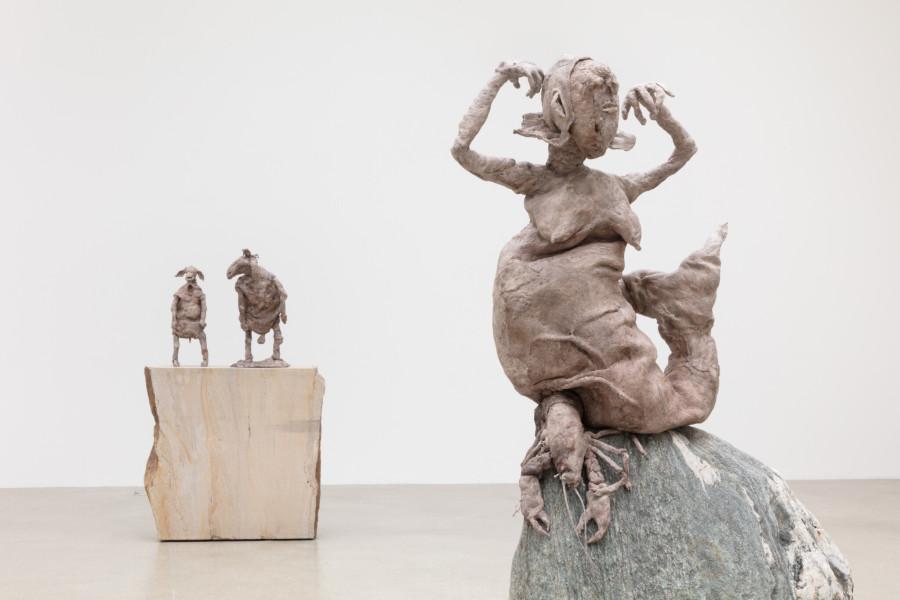 Francis Upritchard – A Loose Hold, Exhibition views Kunsthaus Centre d’art Pasquart 2022, Courtesy the artist and Kate MacGarry. Photos: Angus Mill