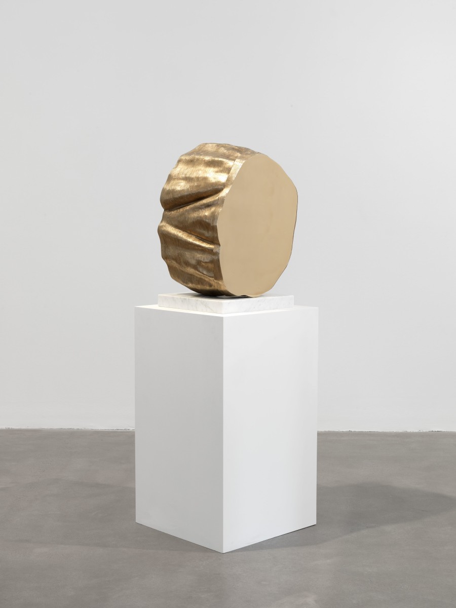 Thomas J Price, Power Object (Section 1, No.1), 2018, Aluminium bronze, Carrara marble base, 67 x 44 x 40 cm / 26 3/8 x 17 3/8 x 15 3/4 in, PRITJ110213. © Thomas J Price. Courtesy the artist and Hauser & Wirth. Photo: Ken Adlard
