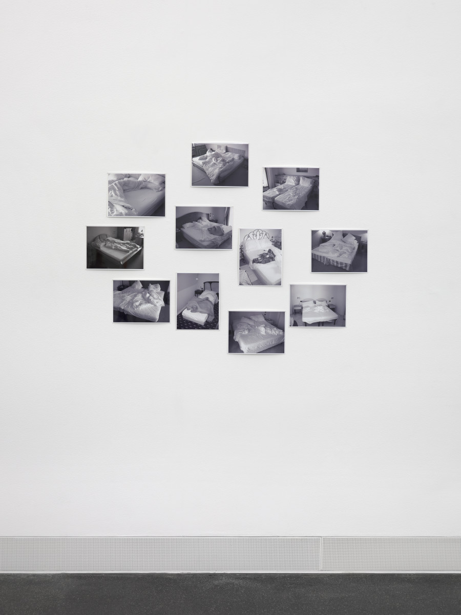 Hans-Peter Feldmann, Betten, 11 b/w photographs, each 20.5 x 27 cm