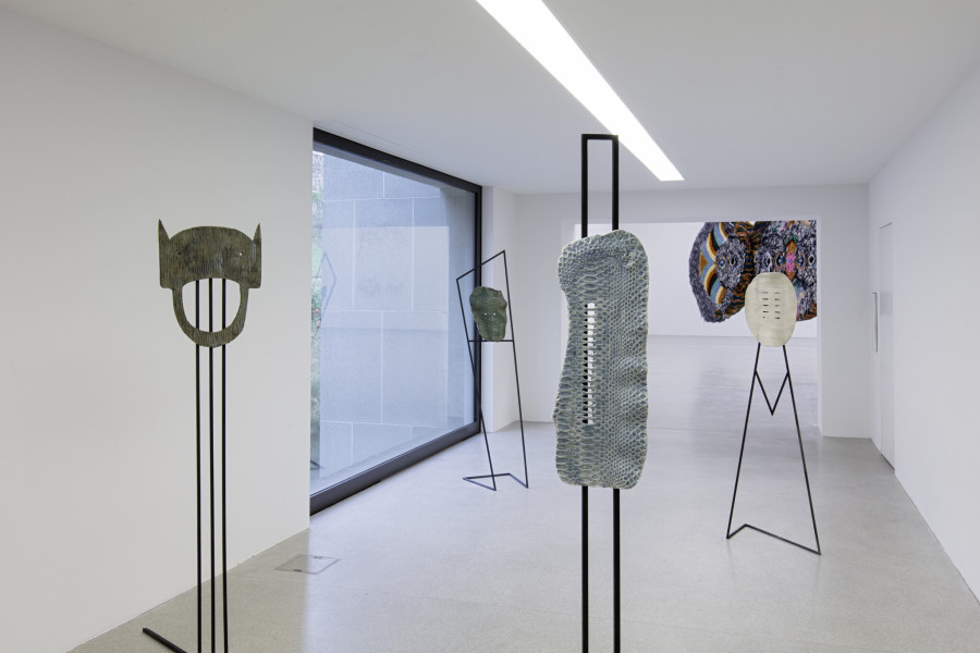 Caroline Achaintre, Shiftings, exhibition view, Kunsthaus Centre d’art Pasquart 2022. Photos: Stefan Rohner. Courtesy the artist, Arcade London & Brussels and Art : Concept, Paris