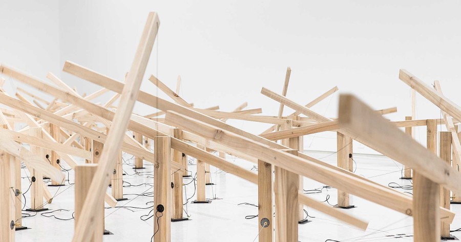 Zimoun, 117 prepared dc-motors, 210kg wood, 170m rope, 2016. Photo: Museum of Fine Arts, Taipei, Taiwan