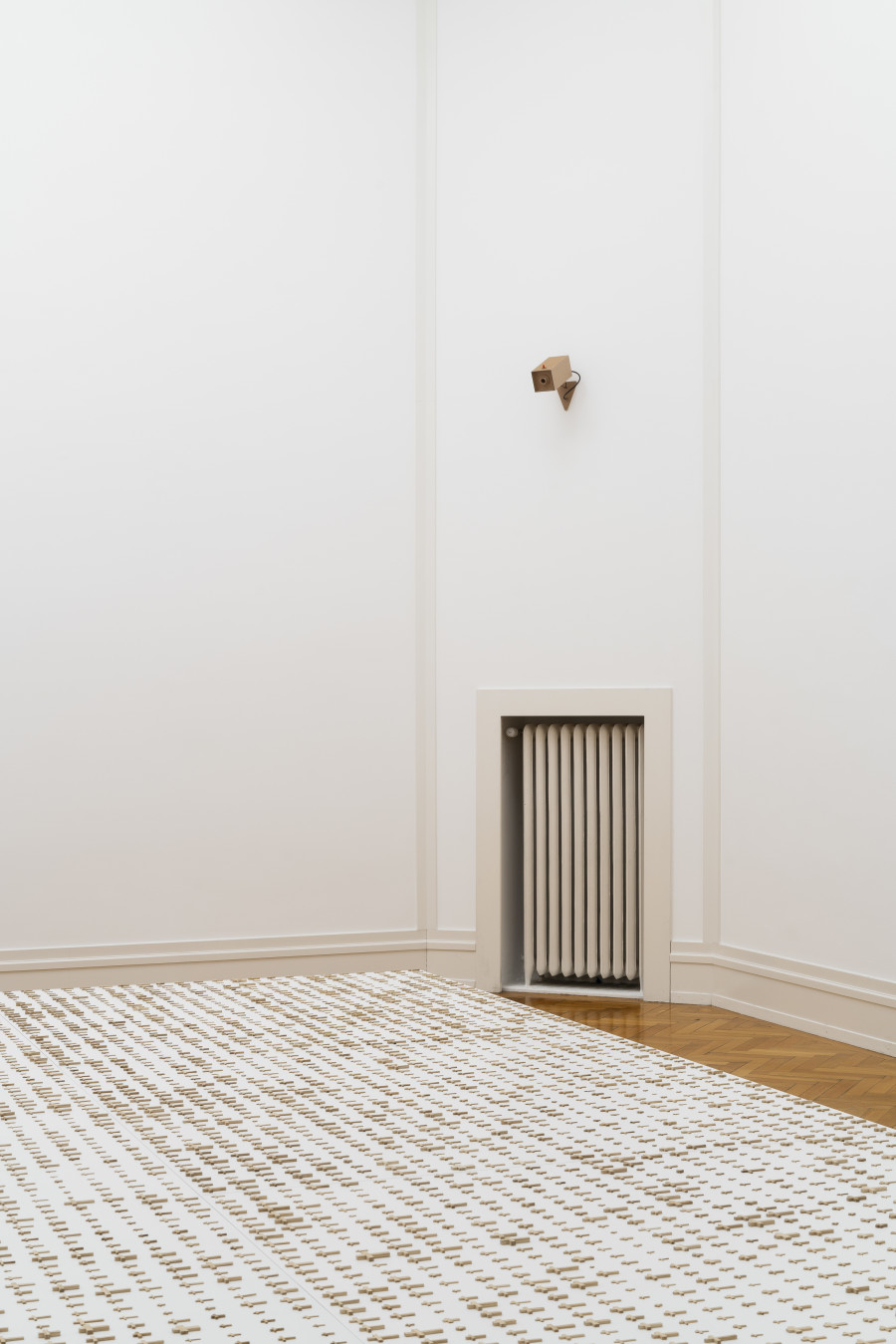 Jean-Frédéric Schnyder, das Andere, 2014–2021, Holz geschnitzt, 14‘400 Teile (Version Kunsthalle Bern: 9‘216 Teile), Carved wood, 14‘400 parts (Kunsthalle Bern version: 9‘216 parts), Courtesy Galerie Eva Presenhuber Zürich / New York. Photo: Gunnar Meier