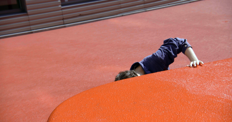 Martina Morger, Cleaning Her, 2021, Videostill, Courtesy die Künstlerin