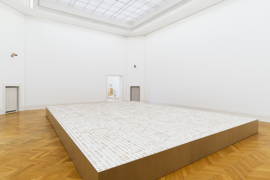 Jean-Frédéric Schnyder, das Andere, 2014–2021, Detail, Holz geschnitzt, 14‘400 Teile (Version Kunsthalle Bern: 9‘216 Teile). Courtesy Eva Presenhuber Zürich / New York. Photo: Gunnar Meier