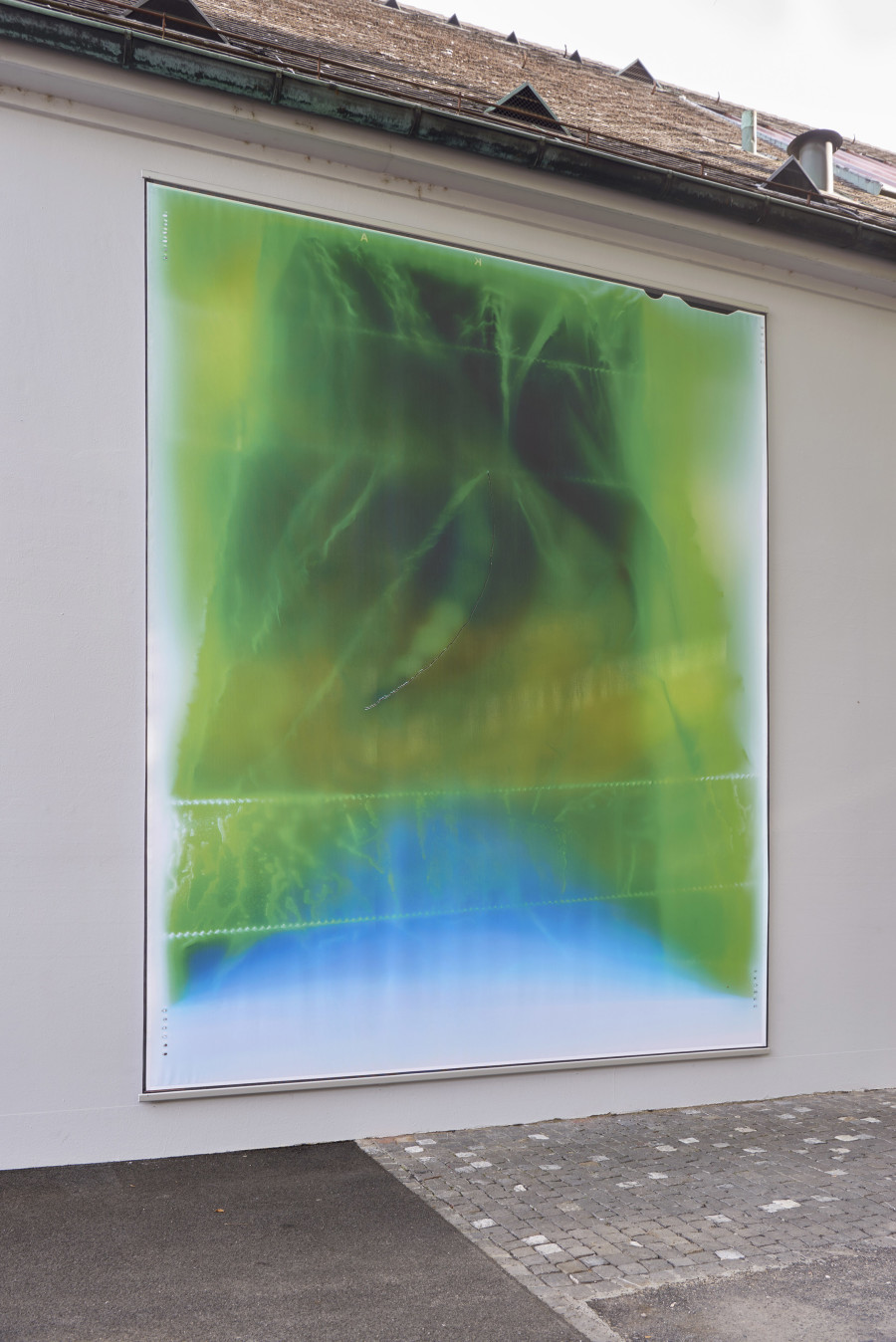 Ketuta Alexi-Meskhishvili, Verkleidung, Kunsthalle Basel back wall, 2022. Installation view: Dog Smile, 2020. Photo: Philipp Hänger / Kunsthalle Basel. All works courtesy the artist; galerie frank elbaz, Paris; and LC Queisser, Tbilisi