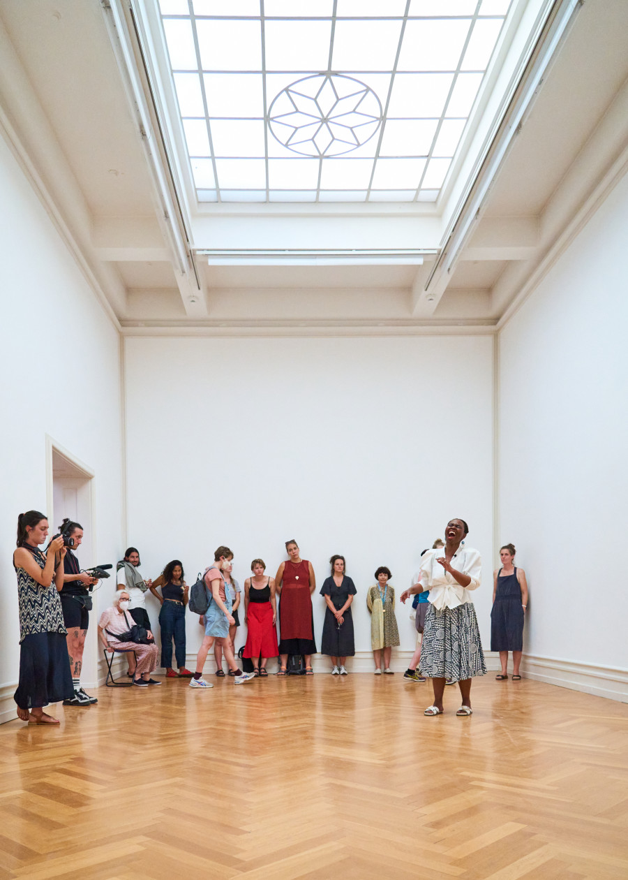 Performance, Ayiyiyo by NoBuntu Mhlambi, as part of 7 Winds, Kunsthalle Bern, Photos: Nicolas Duc