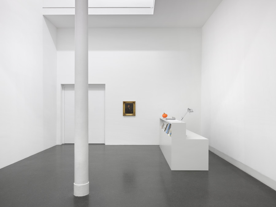 Installation view, Hans-Peter Feldmann, Galerie Francesca Pia, 2021. Photo: Annik Wetter