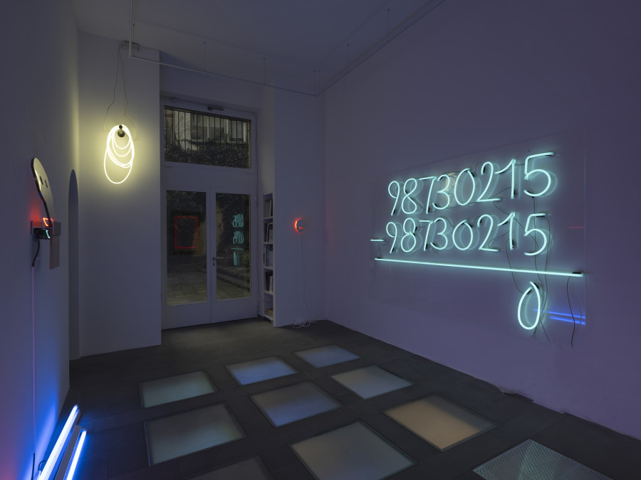 Exhibition view, LICHT, Galerie Lang + Pult, Zürich, 2022. Photo: Julien Gremaud