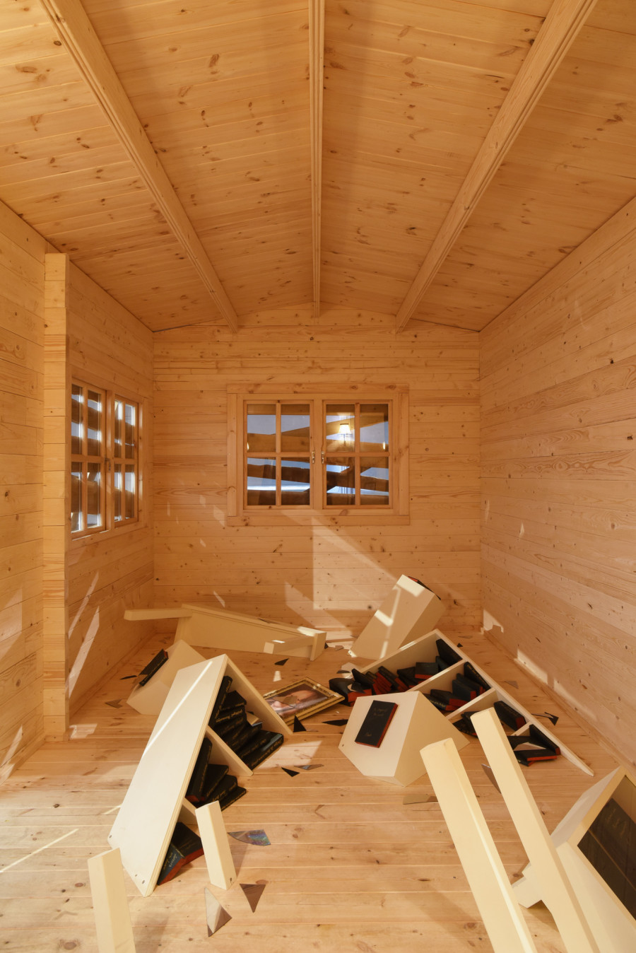 Exhibition view of Chiara Fumai, Poems I Will Never Release (2007–2017) at Centre d’Art Contemporain Genève (November 4, 2020‒February 28, 2021). © Centre d’Art Contemporain Genève. Photo: Mathilda Olmi