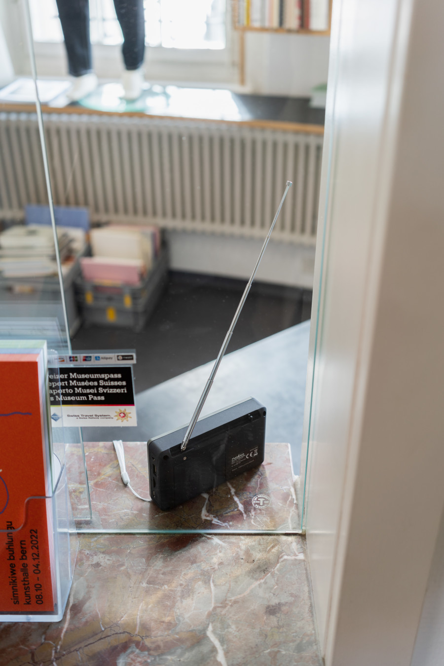 Exhibition view, Simnikiwe Buhlungu, *dissonated underings [hic!], after-happenings and khuayarings (sithi “ahhhh!”), Kunsthalle Bern, 2022 Photo: Gunnar Meier