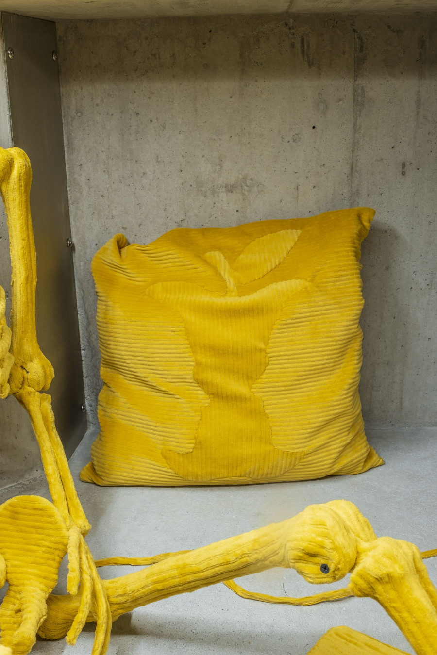 Installation view, COUPLE (Adam Cruces & Louisa Gagliardi), Fool’s Gold, Lemme, 2022. Photo credit: Romain Iannone, Sion