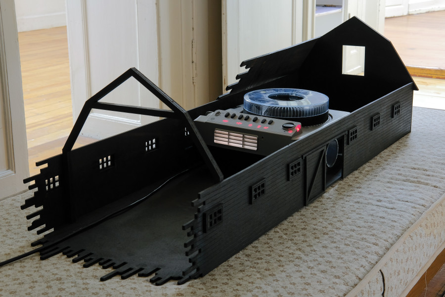 Hamish Pearch, Electricityscape, 2020, wood, charcoal, paint, slides (images artist’s own), various dimensions. Photography: Sebastian Verdon/ all images copyright and courtesy of the artists, CAN Centre d’art Neuchâtel, Sans titre (2016).