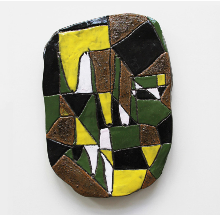 Sarah Lehnerer, Spaceship, 2021, Ceramics / Photo: CE / Courtesy: the Artist and Kirchgasse Gallery