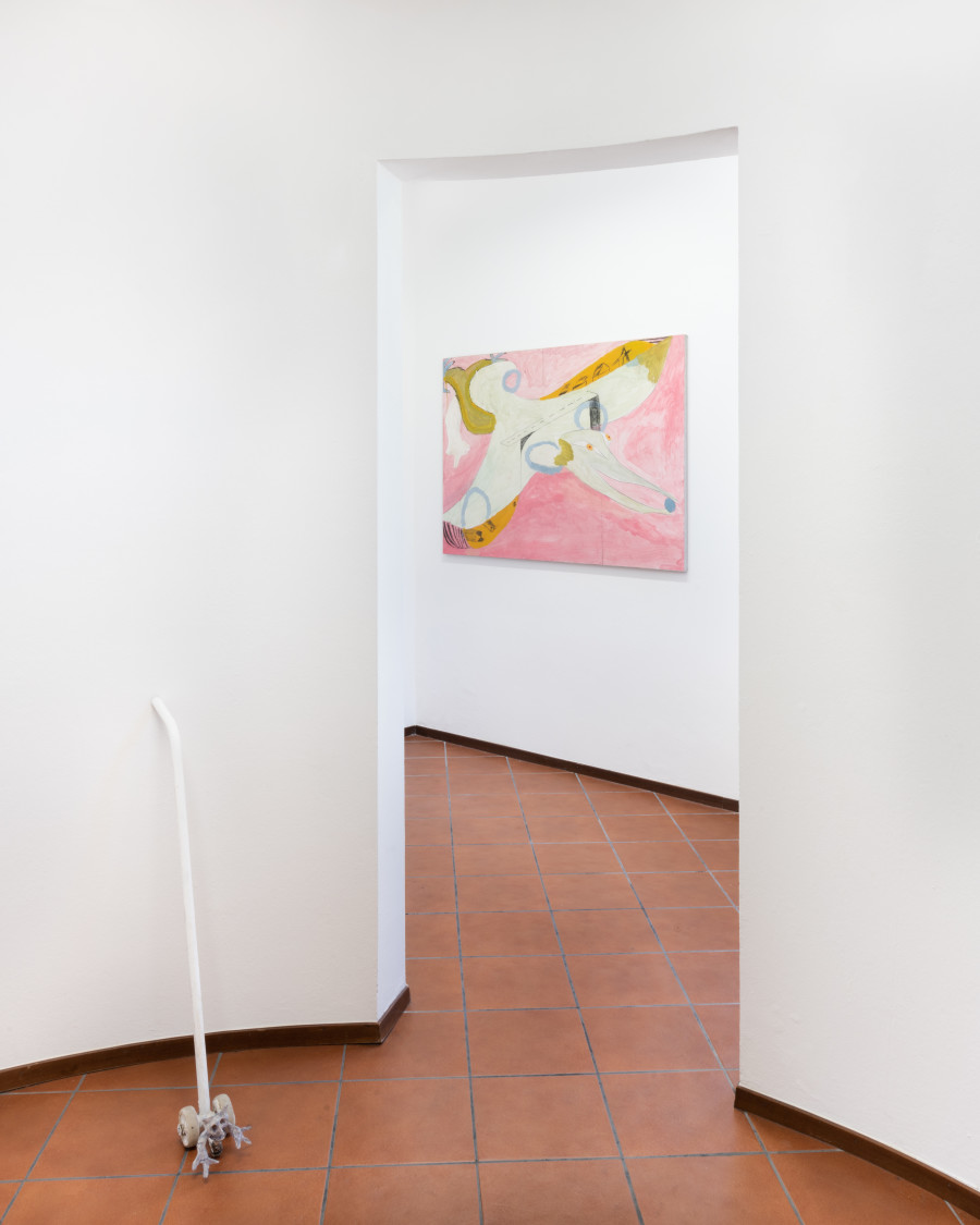 Ugo Gattini, L’esploratorte, Gesso, farina, idropittura, ferro, plastica, Das, polline, pigmento, 20x100x13cm, 2020. Ugo Gattini, Progetto per il nuovo viadotto, Tecnica mista su carta, 150x120cm , 2019.