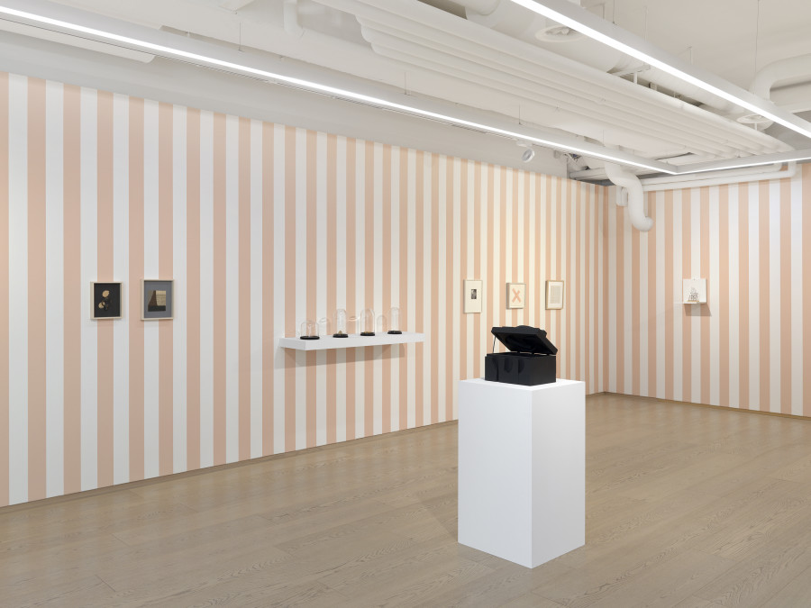 Installation View, Little Things: Part II, December 10, 2021 – January 5, 2022, Pace Gallery, Geneva. Photo: Annik Wetter, courtesy Pace Gallery