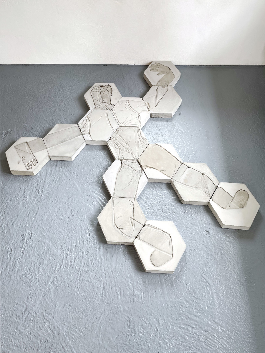 Julie Monot, Squeeze me Forever, standard/deluxe, 2022, views of the exhibition, photo: Julie Monot