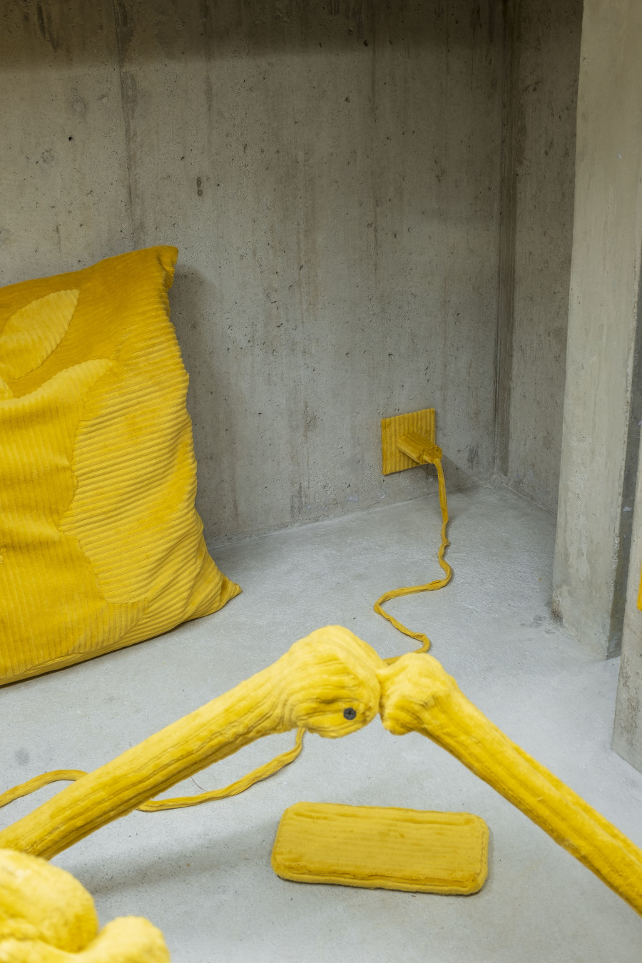 Installation view, COUPLE (Adam Cruces & Louisa Gagliardi), Fool’s Gold, Lemme, 2022. Photo credit: Romain Iannone, Sion