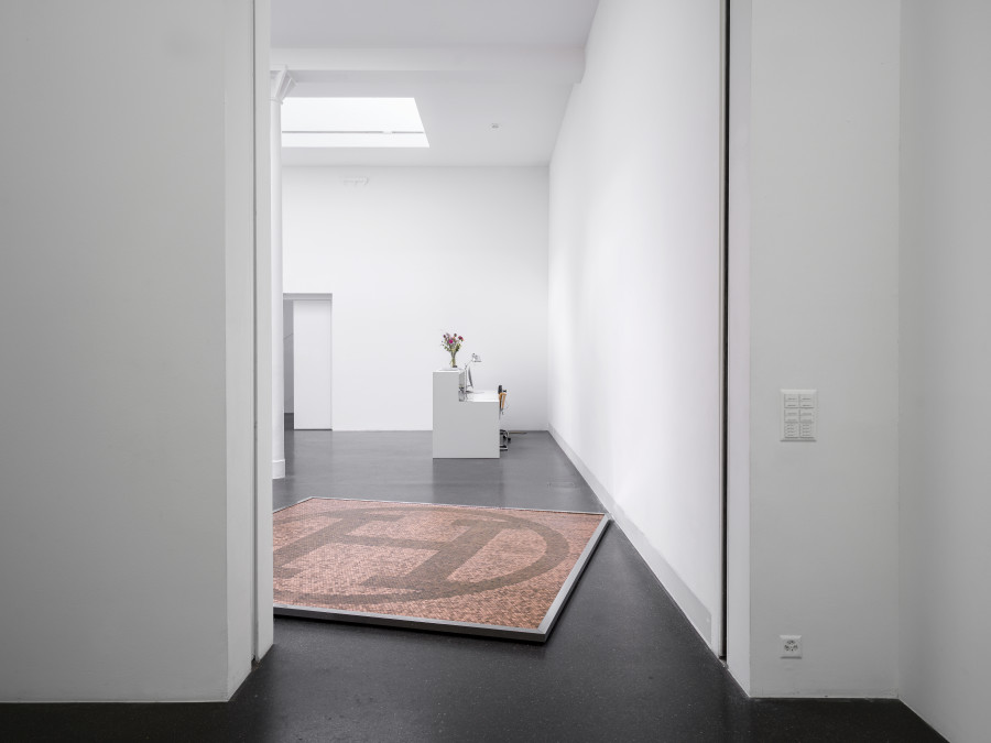 Installation view, Dozie Kanu, Galerie Francesca Pia, Zurich, 2022. Photo: Cedric Mussano