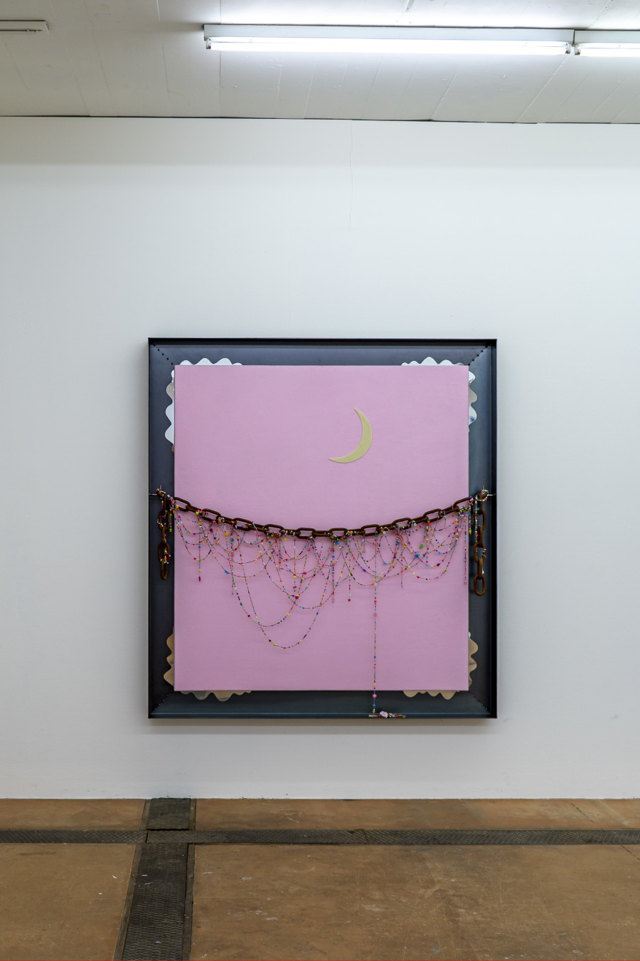 Exhibition view of dreamstime by Sarah Benslimane at Centre d’Art Contemporain Genève (15.10.2022‒08.01.2023).  © Centre d’Art Contemporain Genève. Photo : Julien Girard