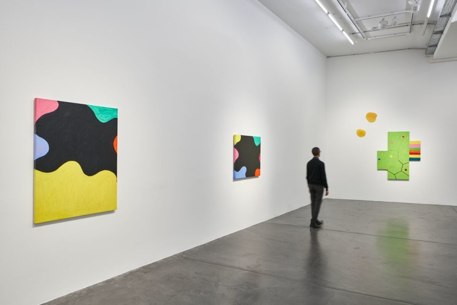 Mary Heilmann, ‘Past Present Future,’ Hauser & Wirth Zürich, 2021. Mary Heilmann © Mary Heilmann. Photo: Jon Etter