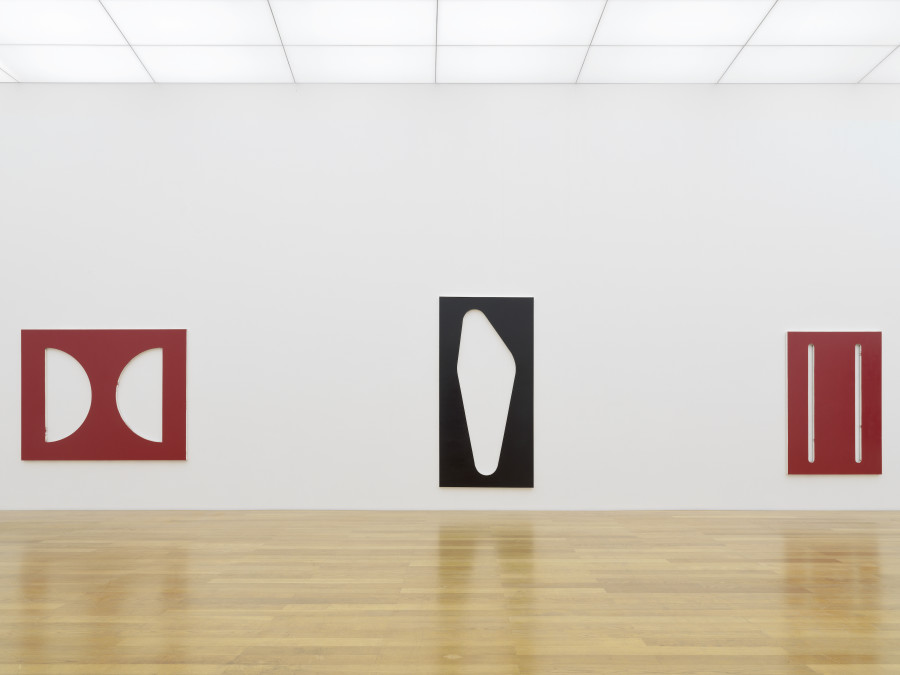 Steven Parrino. Nihilism Is Love Ausstellungsansicht / Exhibition view Kunstmuseum Liechtenstein Foto / Photo: Stefan Altenburger Photography, Zürich © Kunstmuseum Liechtenstein