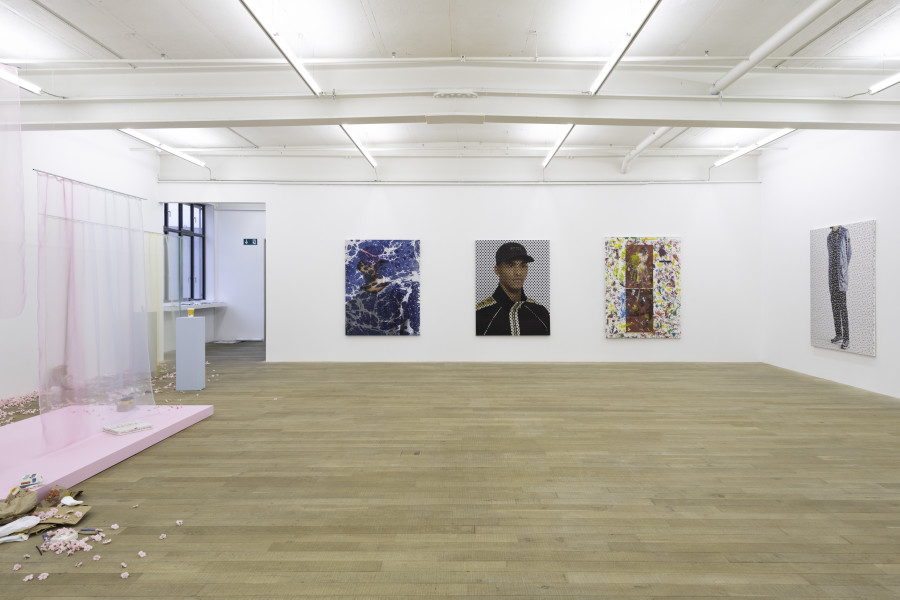 Exhibition view, Tobias Kaspar, Personal Shopper, Galerie Peter Kilchmann, 2022.