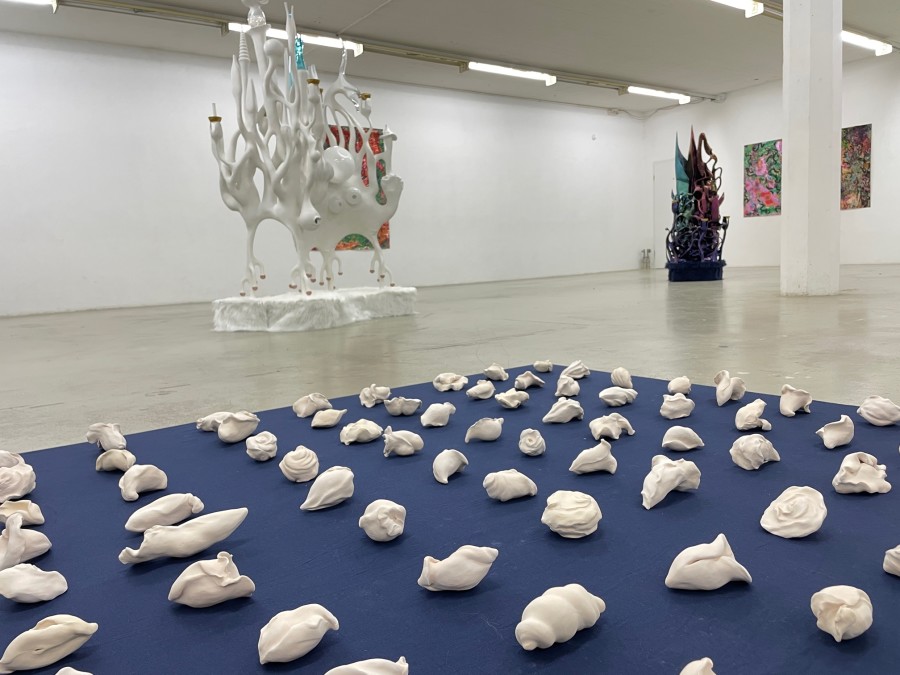 Group exhibition: Destination Paradise,Tim Hergersberg & Izabela Myszka, installation view, 2022, Dienstgebäude