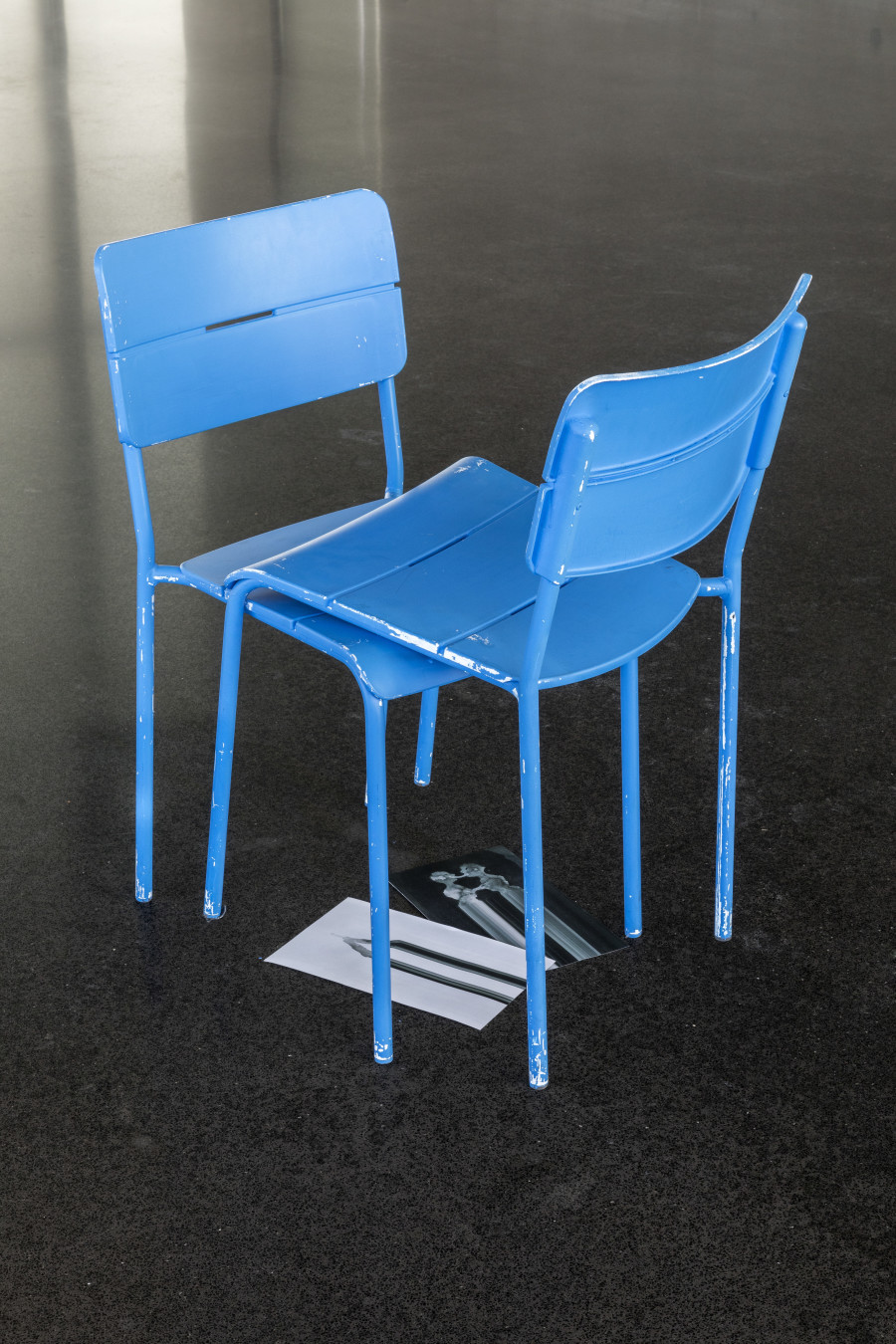 Unprecedented Times Installation view ground floor, Kunsthaus Bregenz, 2020 Annette Messager  Certitudes – Incertitudes, 2019–2020 Courtesy of the artist and Marian Goodman Gallery, London/New York/Paris Photo: Markus Tretter (c) Kunsthaus Bregenz