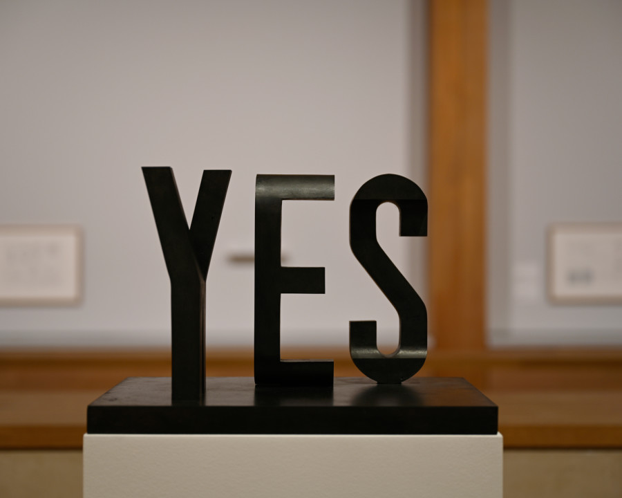 Exhibition view, Markus Raetz, Le reflet des mots, Fondation Jan Michalski, 2022. Photo Fondation Jan Michalski © Leo Fabrizio