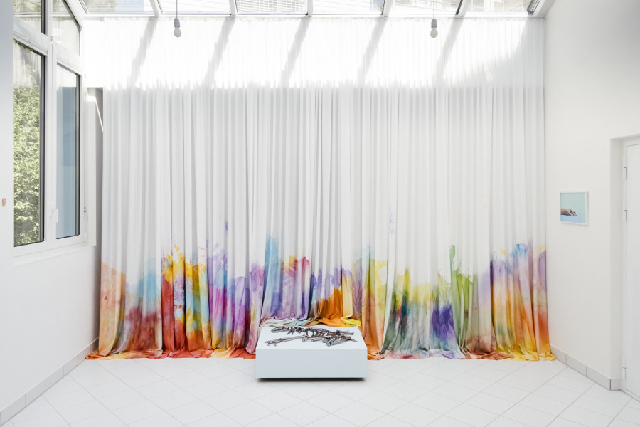 Julie Monot, Play Dead, installation view, 2022. Photo credit : Philip Frowein (@philipfrowein)