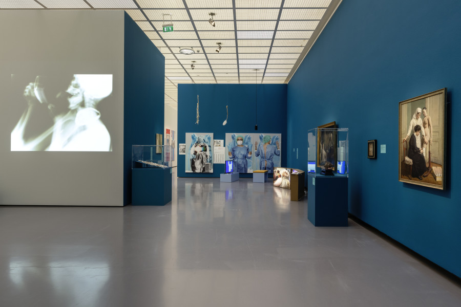 Take Care: Art and Medicine. Installation view Kunsthaus Zürich, 2022. Photo © Franca Candrian, Kunsthaus Zürich