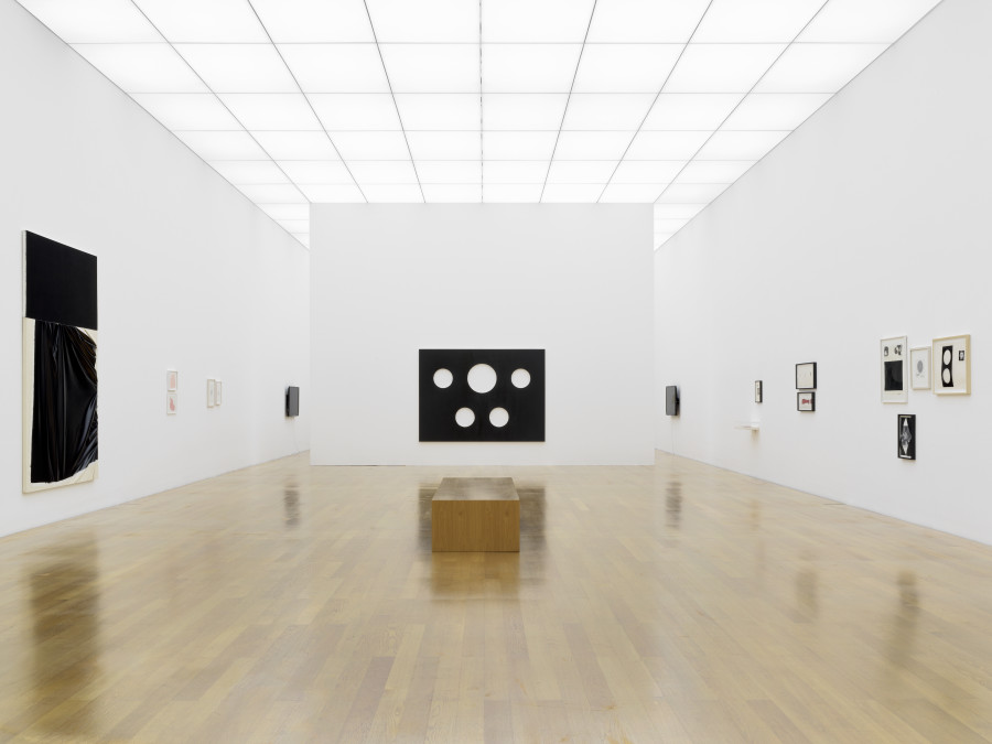 Steven Parrino. Nihilism Is Love Ausstellungsansicht / Exhibition view Kunstmuseum Liechtenstein Foto / Photo: Stefan Altenburger Photography, Zürich © Kunstmuseum Liechtenstein