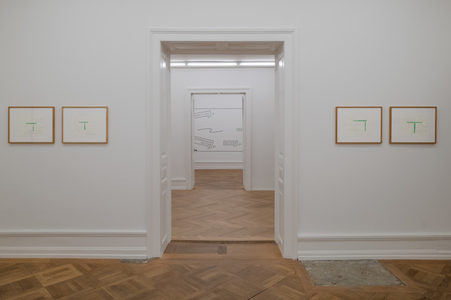 Exhibition view, Lawrence Weiner, AS LONG AS IT LASTS, Mai 36 Galerie, 2022.
