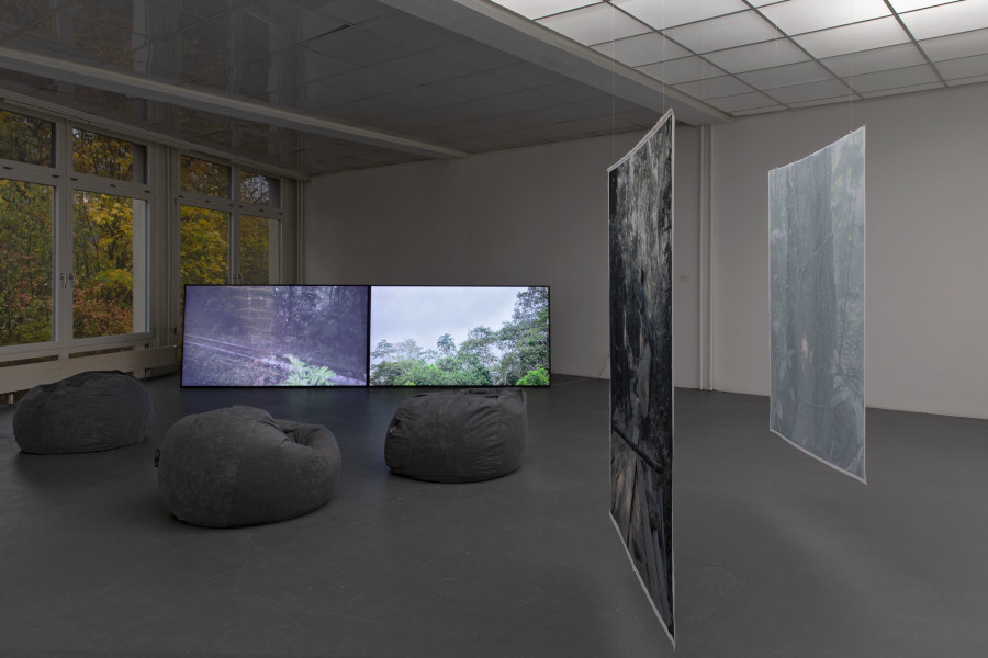 Felipe Castelblanco, Upriver from the series Cartographies of the Unseen, 2018 - 2021; Andaki Territory and the Invisibles. Southern Edge of the Churumbelos National Park, Colombia, 2018. Courtesy of the artist. Ausstellungsansicht Kunsthaus Baselland 2021. Foto : Gina Folly