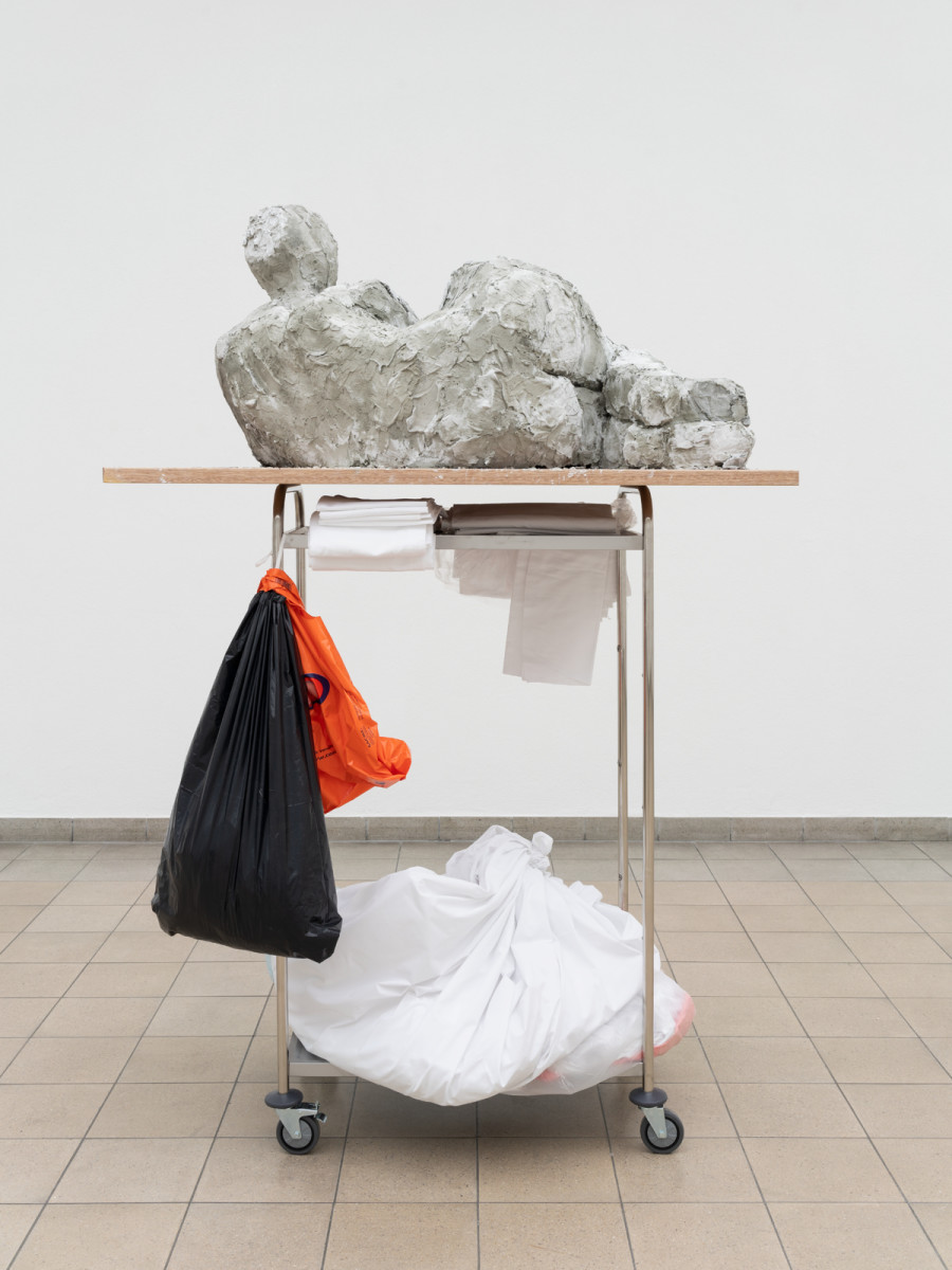 Nicole Wermers, Reclining Female #1, 2022, exhibition view, Kunsthaus Glarus, 2022. Courtesy the artist; Herald St, London; Tanya Bonakdar Gallery, New York; and Produzentengalerie, Hamburg. Photo: Gunnar Meier