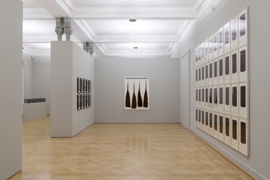 Geta Brătescu, Installationsansicht Kunstmuseum St.Gallen, Photo: Sebastian Stadler