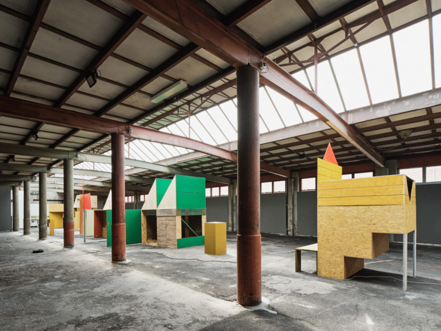 Patricia Bucher «as thick as thieves (Jede Wand ist eine Tür)» | Ausstellungsansicht 2021 | Foto: Ladina Bischof