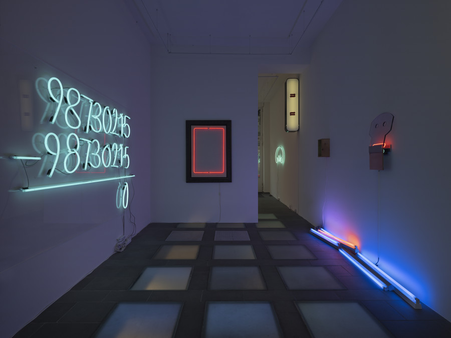 Exhibition view, LICHT, Galerie Lang + Pult, Zürich, 2022. Photo: Julien Gremaud