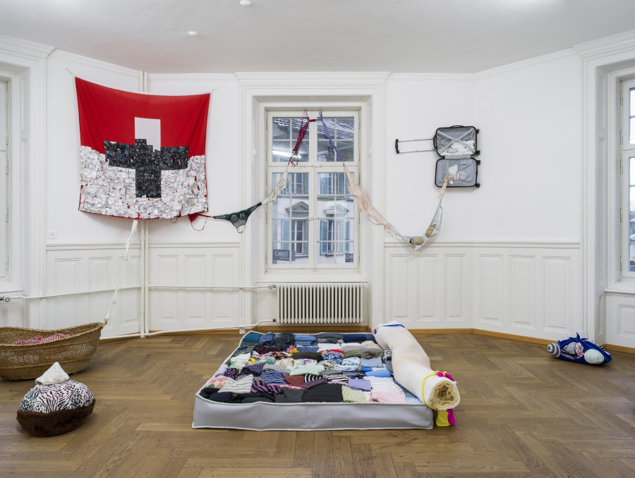 Aviv Szabs, My House, My Rules, 2021, Ausstellungsansicht Kunsthaus Langenthal, Foto: CE, Courtesy of the Artist