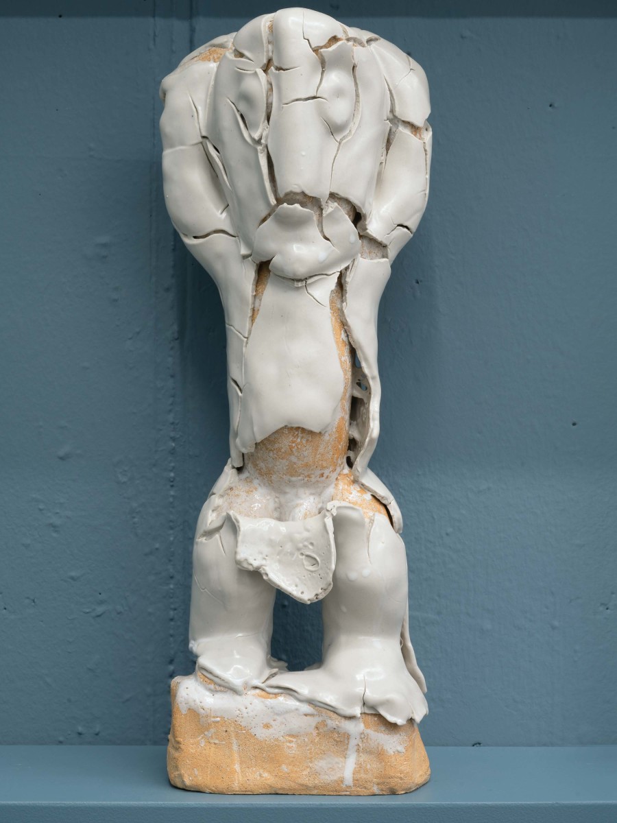 Christian Gonzenbach, Bwami Lega, 2021, earthenware coated stoneware, 37 x 13 x 8 cm, Galerie Heinzer Reszler, 2021-2022. Courtesy of the artist and Heinzer Reszler gallery.