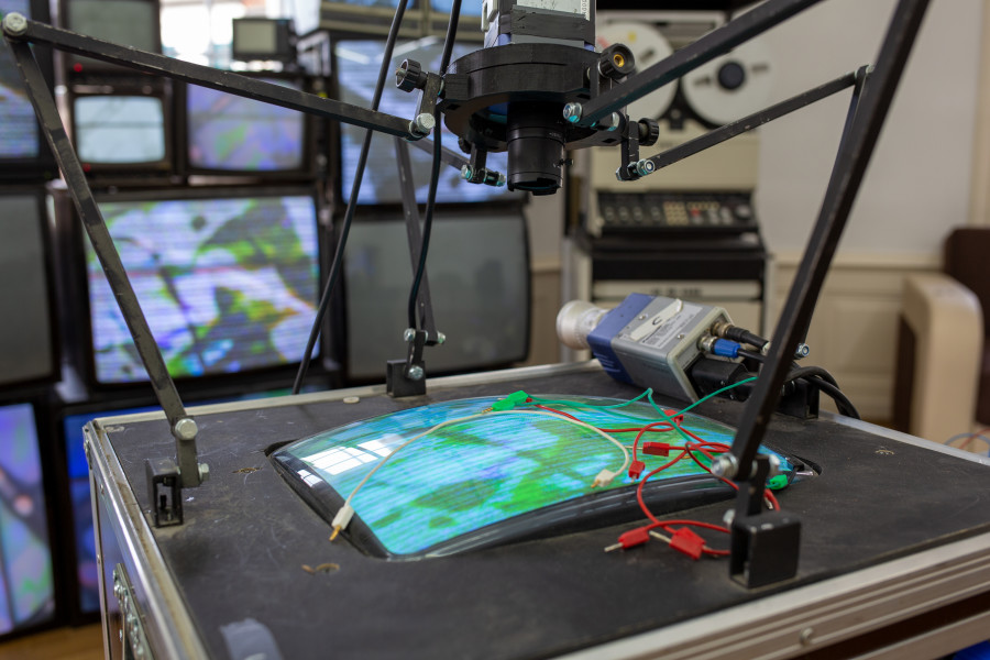 Flo Kaufmann und Gäste, H.o.Me. – Heim für obsolete Medien, Ausstellungsansicht Kunsthaus Langenthal, Foto: Martina Flury Witschi, Courtesy of the Artist.