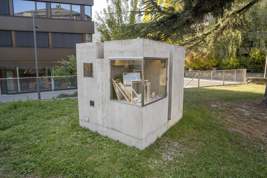 Herbert Weber: Umgehen von Tatsachen (Bypassing Facts), Lemme, Sion, Switzerland, Curator: Josiane Imhasly, Photo credit: Romain Iannone, 2022