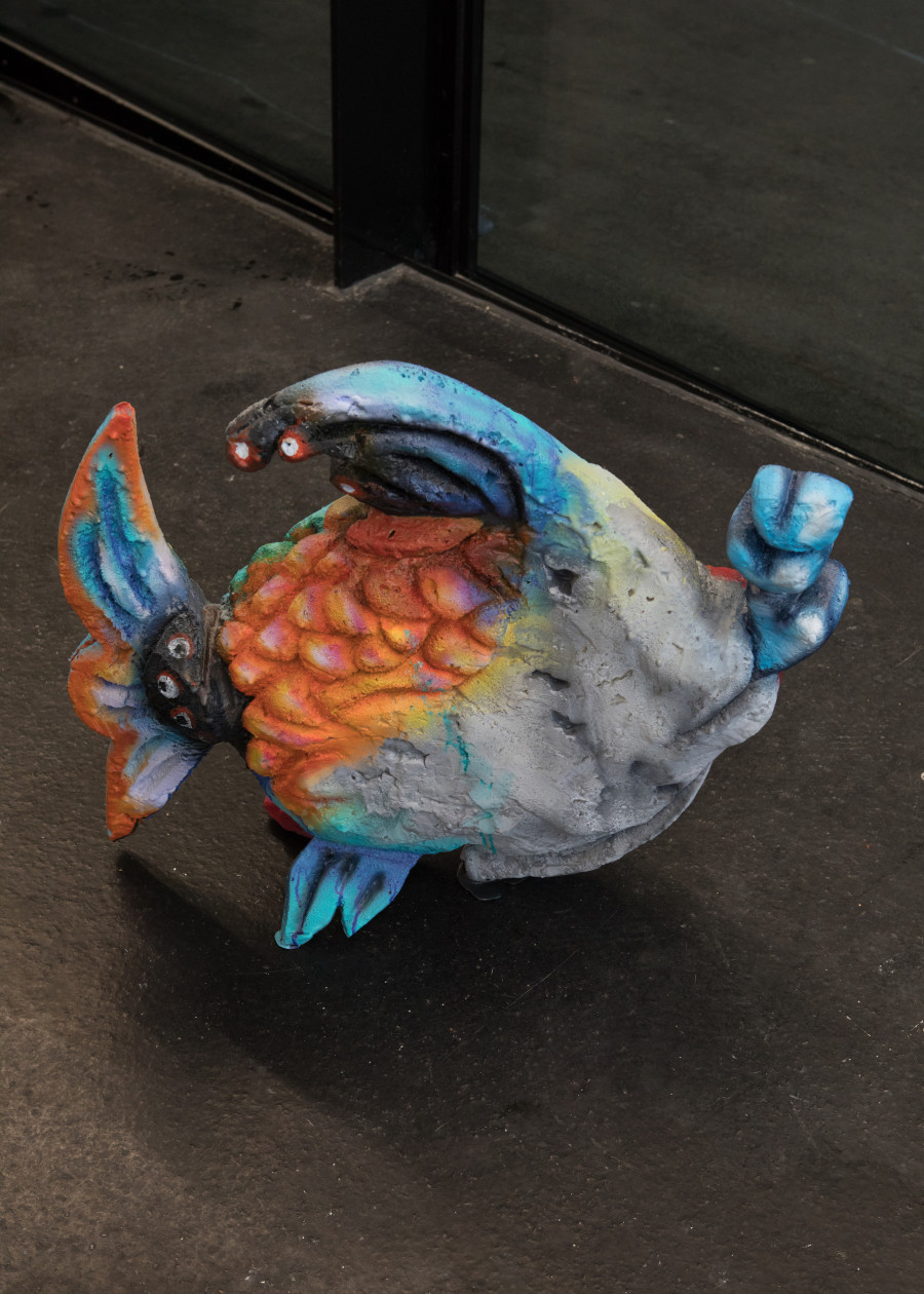 Ilaria Vinci, Lovesong (1989), 2021. Fibreglass, acrylic paint. 60 x 67 x 20 cm. Courtesy of artist and VITRINE London/Basel.