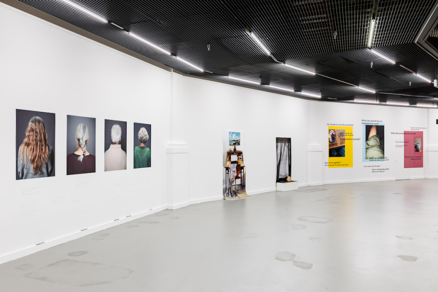 Exhibition view, DURCH DIE LINSE, Kunsthalle Luzern, 2023. Photo credit: Kilian Bannwart